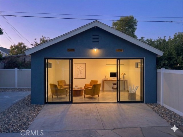 Detail Gallery Image 15 of 18 For 2249 W 30th St, Los Angeles,  CA 90018 - 4 Beds | 2 Baths