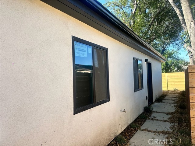 Front Image Thumbnail for CRDW26026304