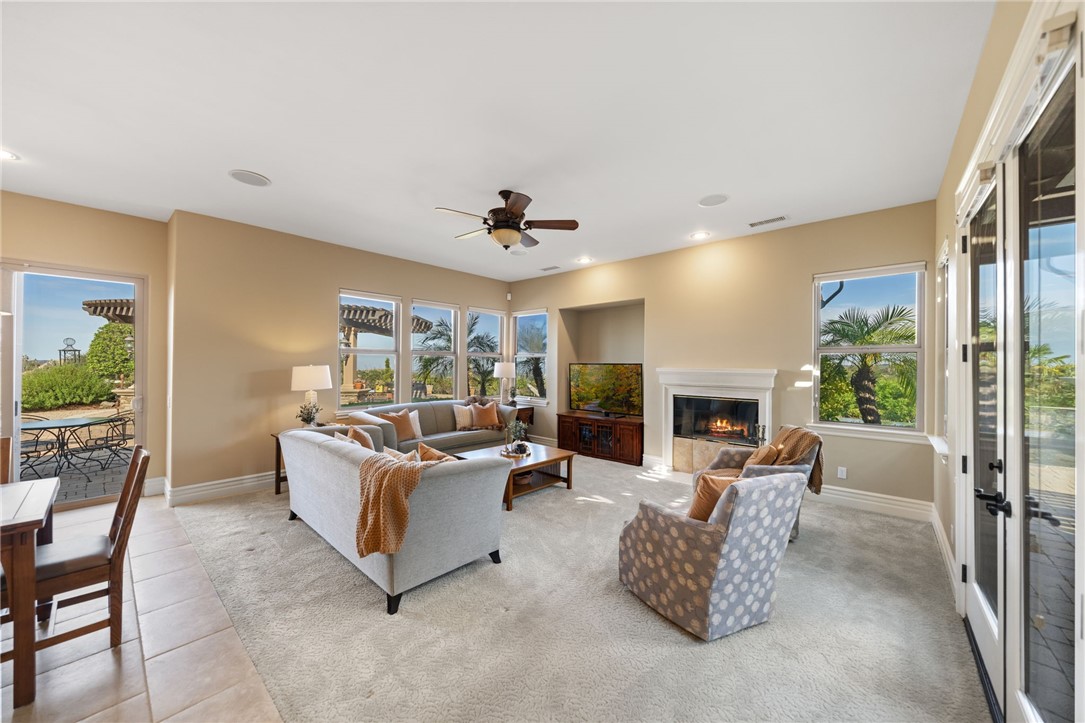 Detail Gallery Image 15 of 65 For 42125 Hacienda Dr, Murrieta,  CA 92562 - 3 Beds | 3 Baths