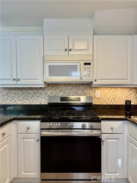 Detail Gallery Image 8 of 23 For 20146 Cohasset St #15,  Winnetka,  CA 91306 - 2 Beds | 1/1 Baths