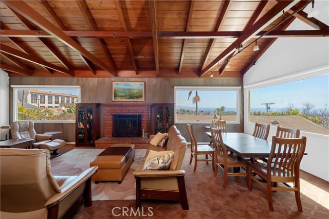 2833 El Oeste Drive, Hermosa Beach, California 90254, 3 Bedrooms Bedrooms, ,2 BathroomsBathrooms,Residential,For Sale,El Oeste,SB24075629