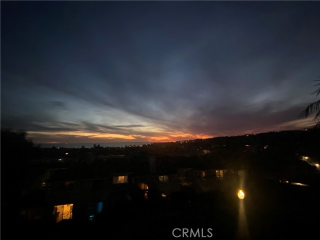 12 Haverhill Road, Laguna Niguel CA: https://media.crmls.org/medias/05c6b24c-77d4-4bc1-9f16-c46b5274e31b.jpg