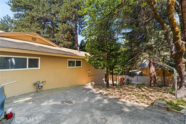 31686 Luring Pines Circle, Running Springs, CA 92382