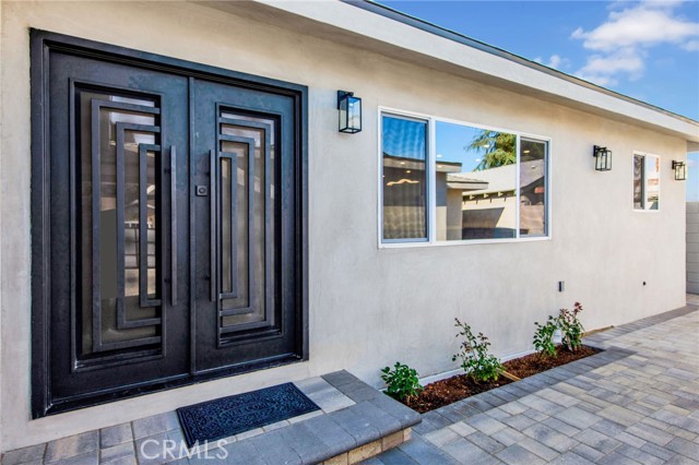 14625 Runnymede Street, Van Nuys CA: https://media.crmls.org/medias/05c765aa-467f-407f-81b3-de6525ffe696.jpg