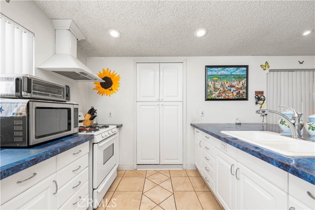 Detail Gallery Image 10 of 35 For 38457 Glenbush Ave, Palmdale,  CA 93550 - 3 Beds | 2 Baths
