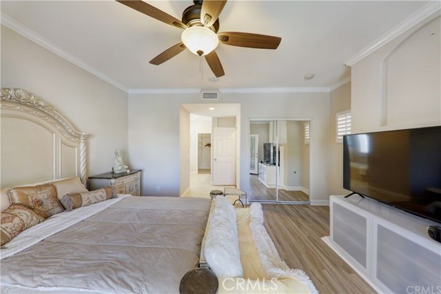 421 11th Street, Huntington Beach CA: https://media.crmls.org/medias/05c7cfa9-cf9d-40ae-a3ec-e916c086f1c2.jpg
