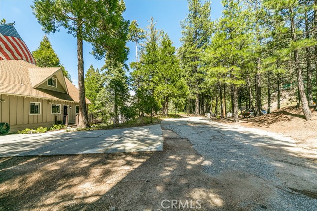 Detail Gallery Image 32 of 34 For 568 Grass Valley Rd, Lake Arrowhead,  CA 92352 - 4 Beds | 2 Baths