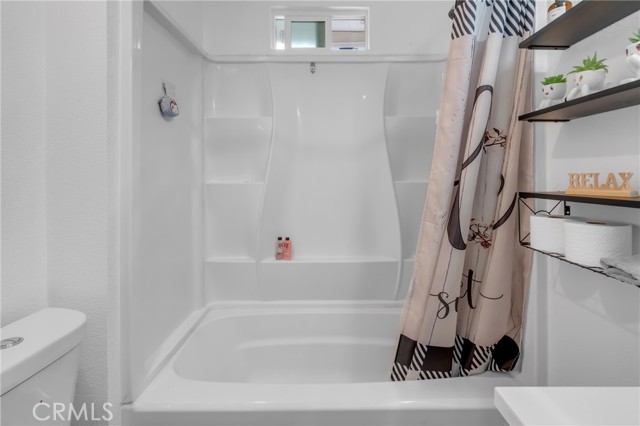 226 W Maitland Street, Ontario CA: https://media.crmls.org/medias/05c7e19d-c7f5-45cc-b2a5-e3615ab72b58.jpg