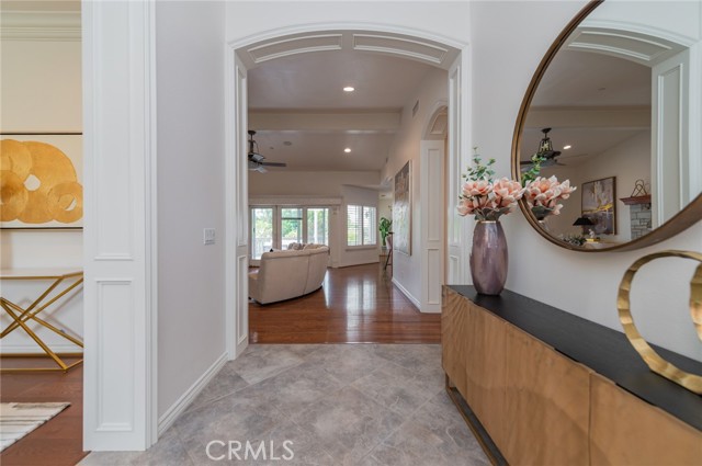 2479 Cliff Road, Upland CA: https://media.crmls.org/medias/05c9458a-4406-4f8f-ad5c-62acbbb75bf7.jpg