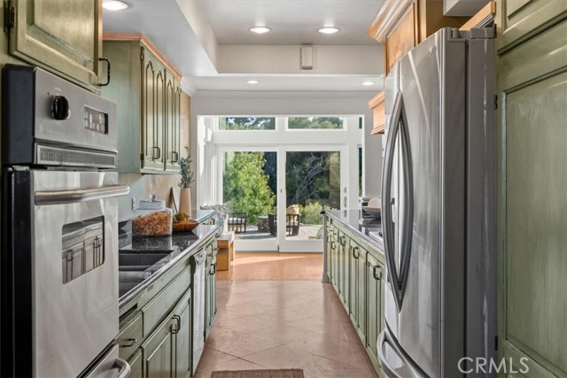 Detail Gallery Image 12 of 60 For 54 Ranchview Rd, Rolling Hills Estates,  CA 90274 - 4 Beds | 3 Baths