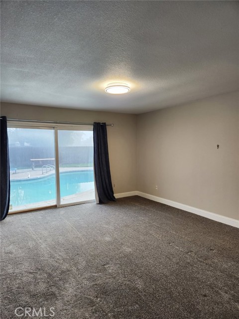 Detail Gallery Image 8 of 10 For 288 E Fir, Atwater,  CA 95301 - 4 Beds | 3 Baths