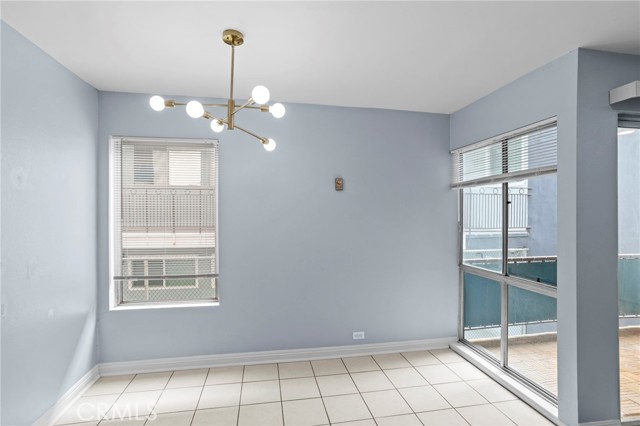Detail Gallery Image 4 of 21 For 3939 E Allin #106,  Long Beach,  CA 90803 - 1 Beds | 1 Baths