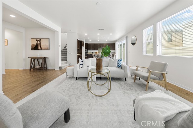 7733 Lupin Street, Chino CA: https://media.crmls.org/medias/05cc0014-928a-4421-be30-e81d605e1a01.jpg