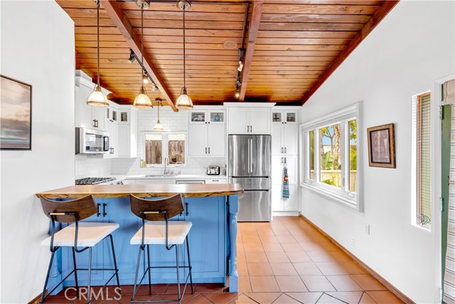 24932 La Cresta Drive, Dana Point CA: https://media.crmls.org/medias/05cc0a50-a65e-402e-bd4f-d162485f49e3.jpg