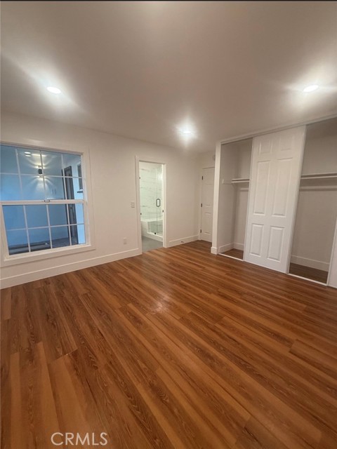 Detail Gallery Image 3 of 5 For 8800 Comanche, Winnetka,  CA 91306 - 4 Beds | 2 Baths