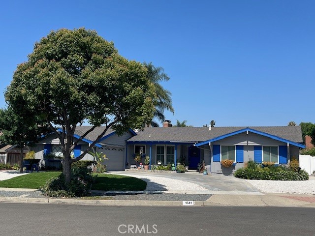 1641 Valley Lane
