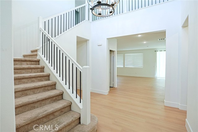 Detail Gallery Image 5 of 45 For 1461 Pluto Ct, Beaumont,  CA 92223 - 4 Beds | 3 Baths