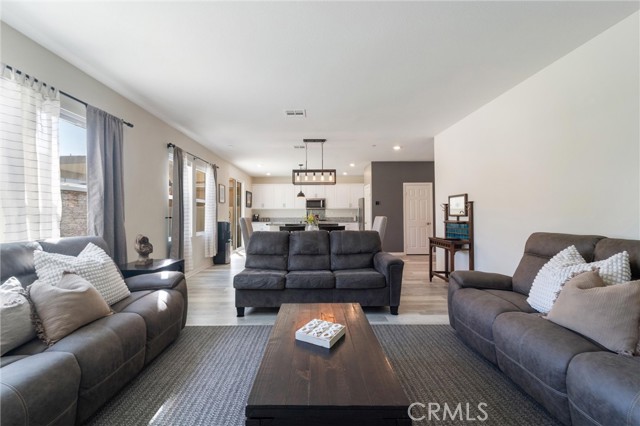 Detail Gallery Image 23 of 55 For 30543 Silky Lupine, Murrieta,  CA 92563 - 5 Beds | 3 Baths