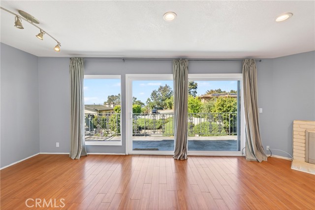 Detail Gallery Image 20 of 29 For 2115 Ohio, Signal Hill,  CA 90755 - 2 Beds | 2 Baths