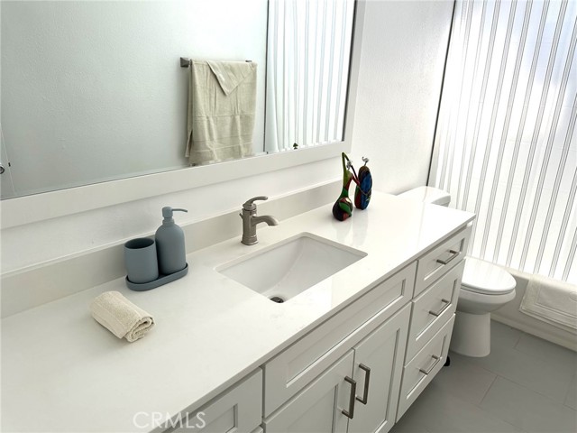 Detail Gallery Image 12 of 25 For 15508 Williams St #E,  Tustin,  CA 92780 - 3 Beds | 2 Baths