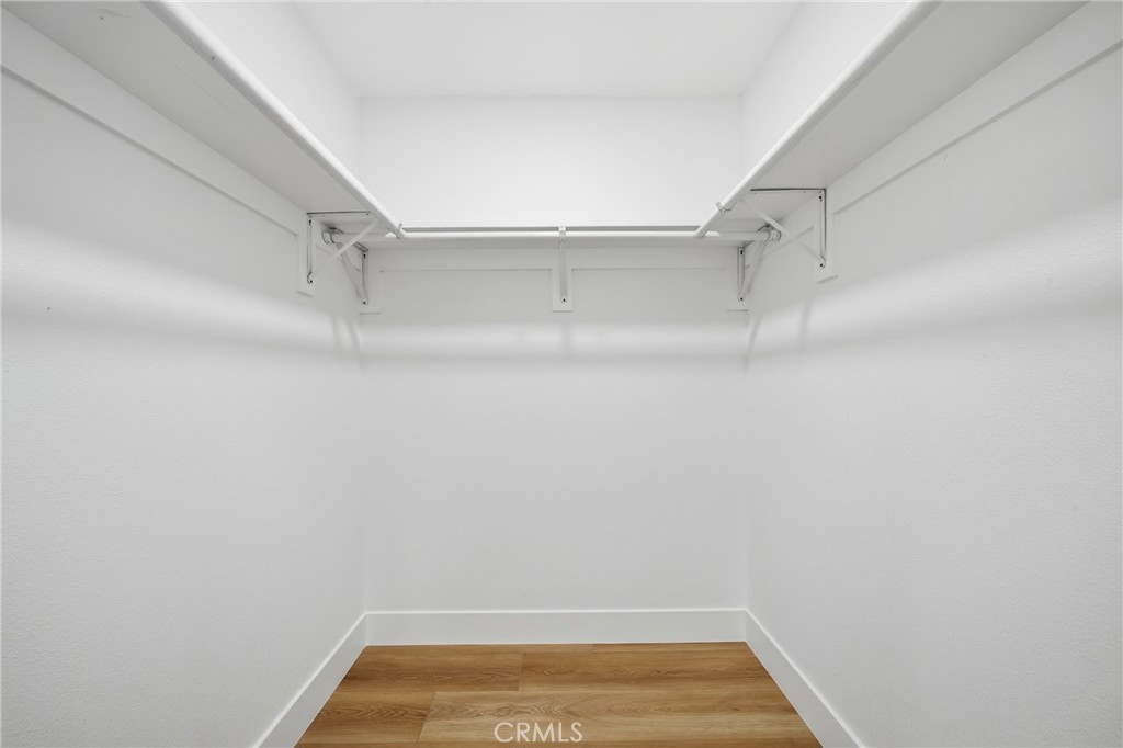 https://media.crmls.org/medias/05ce70bb-17c5-4537-8599-0b42fcbdb978.jpg?preset=X-Large