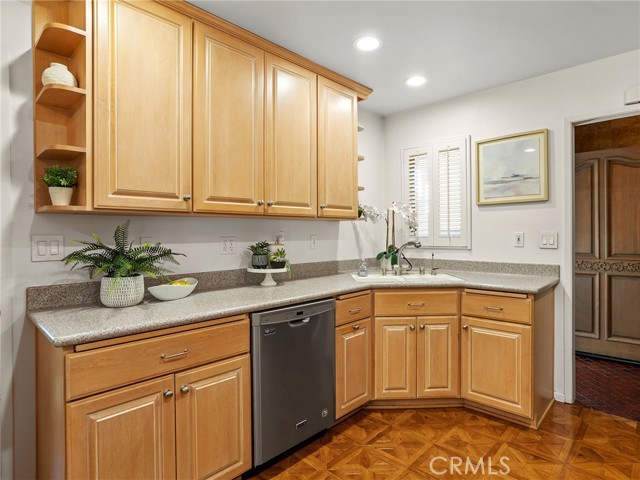 Detail Gallery Image 17 of 65 For 150 La Venta, Santa Barbara,  CA 93110 - 4 Beds | 2/1 Baths