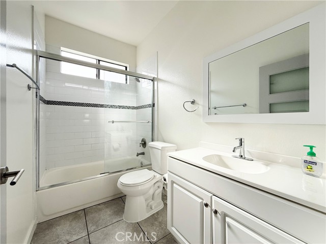 Detail Gallery Image 14 of 31 For 424 S Westmoreland Ave #306,  Los Angeles,  CA 90020 - 2 Beds | 2 Baths