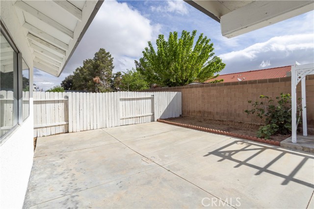 Detail Gallery Image 6 of 28 For 44662 Foxboro Ct, Lancaster,  CA 93535 - 3 Beds | 2 Baths