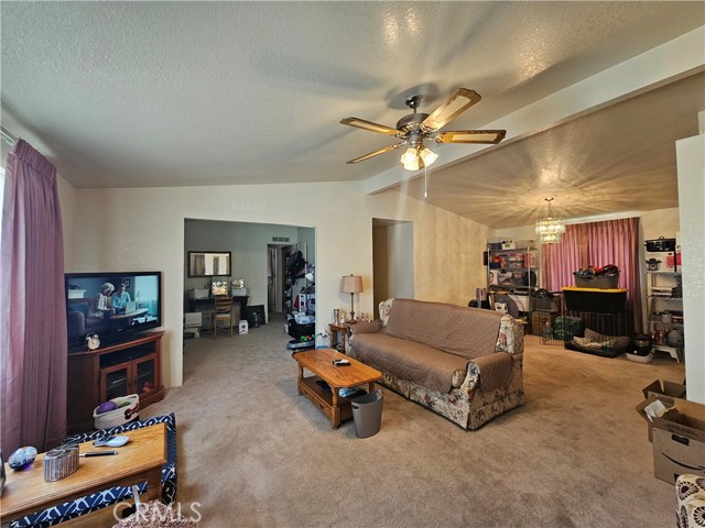Detail Gallery Image 3 of 18 For 12221 Oasis Rd, Pinon Hills,  CA 92372 - 3 Beds | 2 Baths