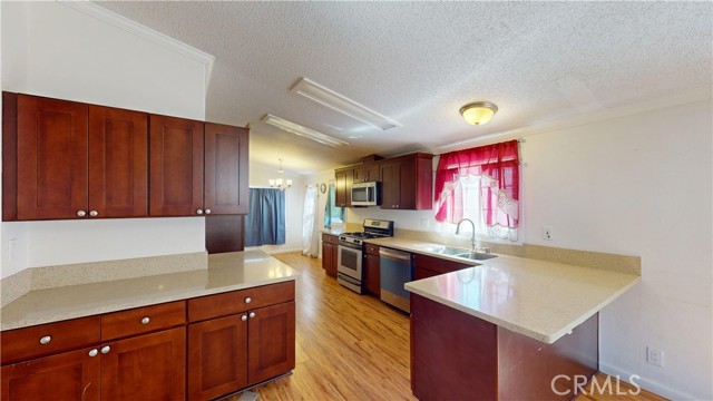 Detail Gallery Image 9 of 25 For 10800 Dale Ave #131,  Stanton,  CA 90680 - 3 Beds | 2 Baths