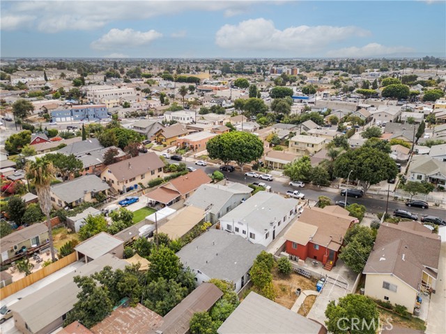 2719 Folsom Street, Los Angeles CA: https://media.crmls.org/medias/05d2c5ef-713b-4eaa-8c2e-969edb764f34.jpg