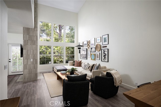 5 Auvergne, Newport Coast CA: https://media.crmls.org/medias/05d30c2f-fe73-4963-813b-236404065c27.jpg