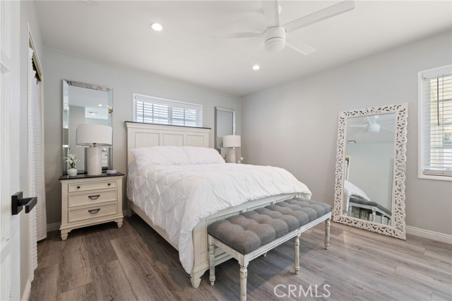 7027 Shoshone Avenue, Van Nuys CA: https://media.crmls.org/medias/05d5ea64-0ee4-469a-a767-8cb245bf294a.jpg