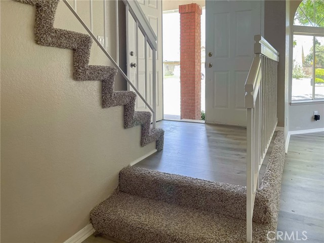 Detail Gallery Image 10 of 33 For 578 Conifer Dr, Palmdale,  CA 93550 - 5 Beds | 2/1 Baths