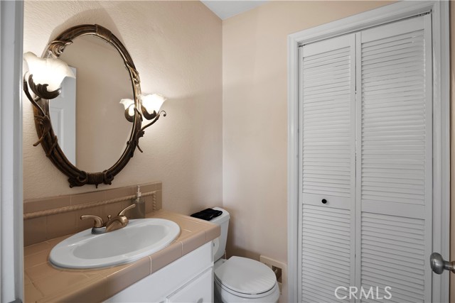 28833 Manitoba Drive, Lake Arrowhead CA: https://media.crmls.org/medias/05d7273a-15bc-4b1c-9bf1-6f8632493cc8.jpg