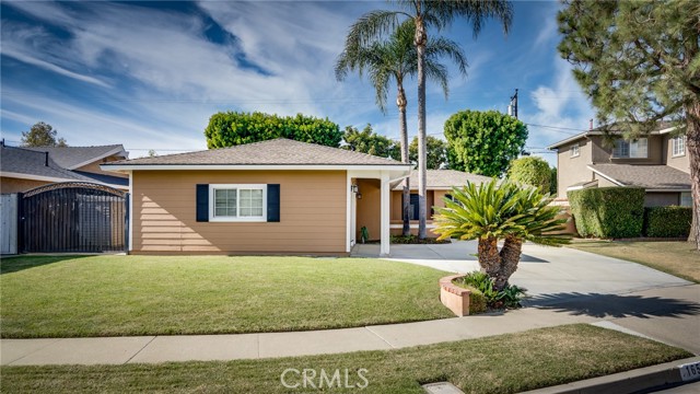 Image 3 for 16591 Simonne Ln, Huntington Beach, CA 92647