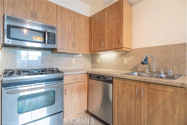 Detail Gallery Image 16 of 32 For 267 S San Pedro St #210,  Los Angeles,  CA 90012 - 2 Beds | 2 Baths