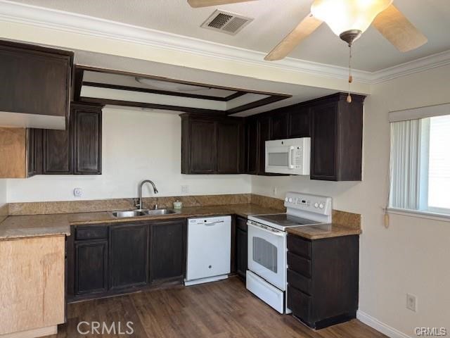 Detail Gallery Image 4 of 20 For 1586 Border, Corona,  CA 92882 - 2 Beds | 2 Baths