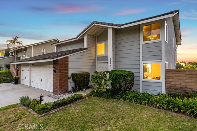 Detail Gallery Image 34 of 42 For 6691 E Smokewood, Anaheim,  CA 92807 - 4 Beds | 3/1 Baths