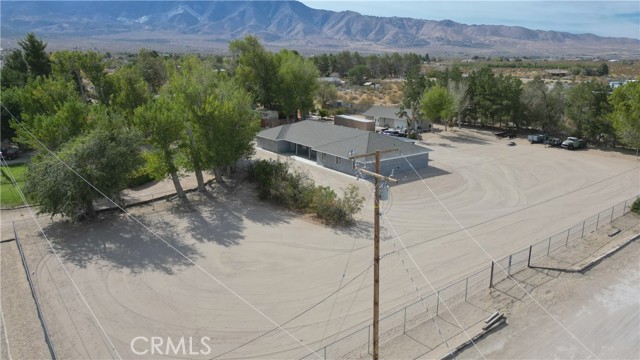 Detail Gallery Image 5 of 41 For 10298 Custer Ave, Lucerne Valley,  CA 92356 - 5 Beds | 3/1 Baths