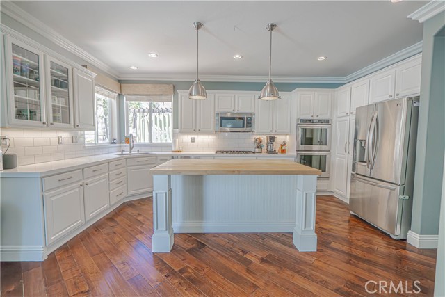 Detail Gallery Image 14 of 63 For 25531 Durant Pl, Stevenson Ranch,  CA 91381 - 5 Beds | 3 Baths