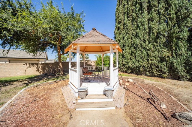 Detail Gallery Image 25 of 29 For 13808 via La Madera, Bakersfield,  CA 93314 - 4 Beds | 2 Baths