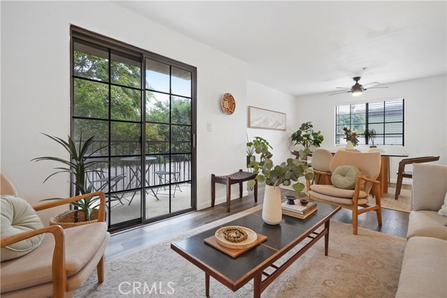 Detail Gallery Image 1 of 40 For 736 N Garfield Ave #107,  Pasadena,  CA 91104 - 3 Beds | 2/1 Baths