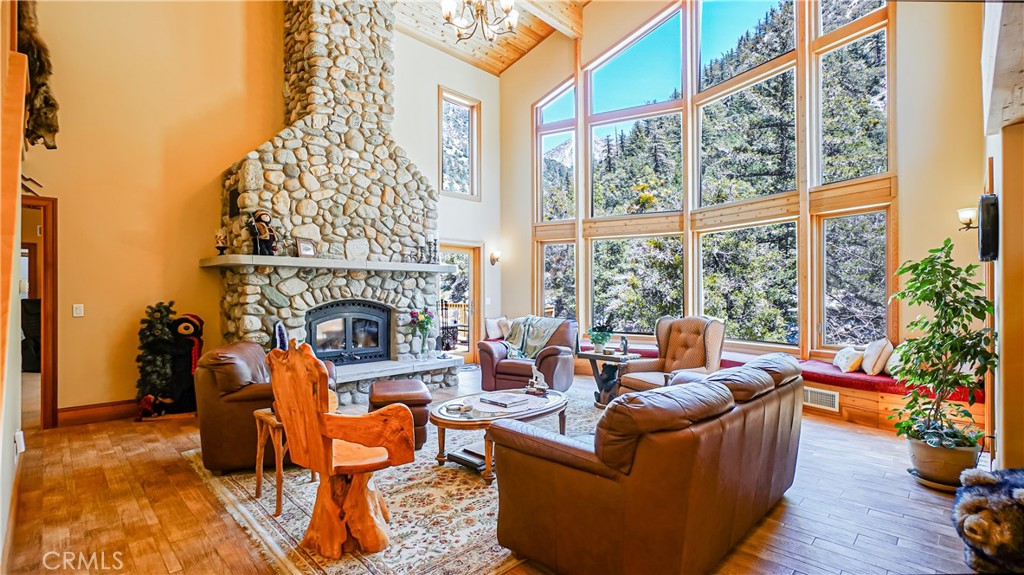 7547 Mount Baldy Road, Mt Baldy, CA 91759