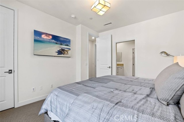 Detail Gallery Image 10 of 29 For 985 Doheny Way, Dana Point,  CA 92629 - 2 Beds | 2/1 Baths