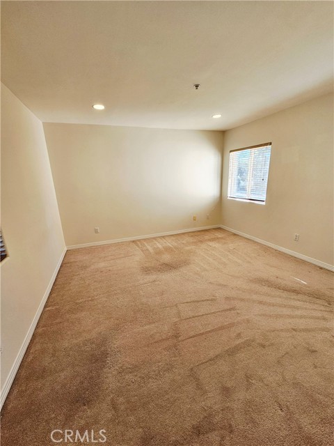 Detail Gallery Image 21 of 32 For 4732 Radford Ave #3,  Valley Village,  CA 91607 - 3 Beds | 3 Baths