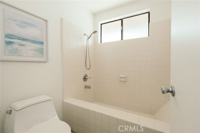 427 S. Broadway, Redondo Beach CA: https://media.crmls.org/medias/05dba170-f7f9-4cf6-9020-579c04f40900.jpg