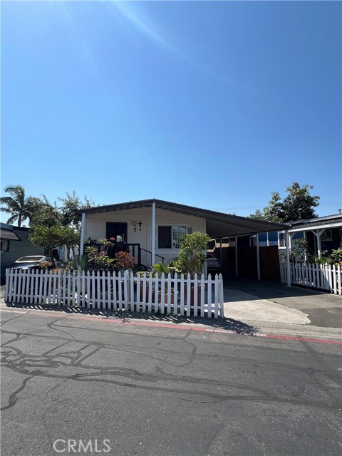 518 Sullivan, Santa Ana CA: https://media.crmls.org/medias/05dbfaf9-70c4-447b-997e-fa21e2a822c9.jpg