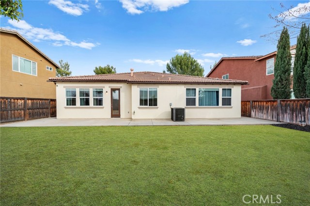 1829 Overland Court, Hemet CA: https://media.crmls.org/medias/05dc578c-0f7f-42e9-90a6-ecb7ec781328.jpg