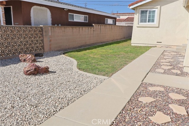 Detail Gallery Image 4 of 32 For 18907 Felbar Ave, Torrance,  CA 90504 - 3 Beds | 2 Baths